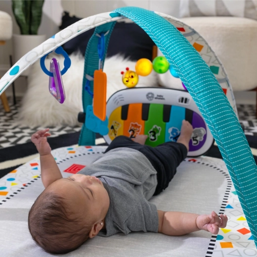 Activity Gym: sensorisches Spielen und Lernen