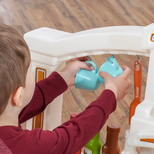 Cleverer Stauraum und Ordnung beim Spielen