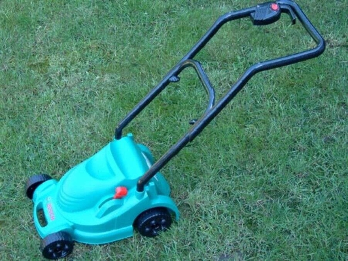 Mechanisches Geräusch beim Fahren