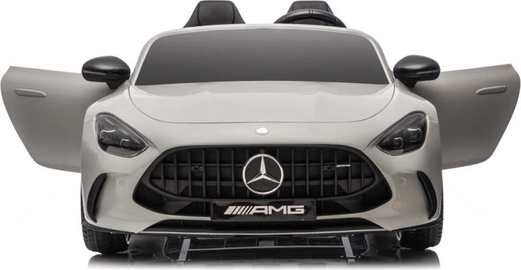 Öffnende Türen und authentisches AMG‑Design