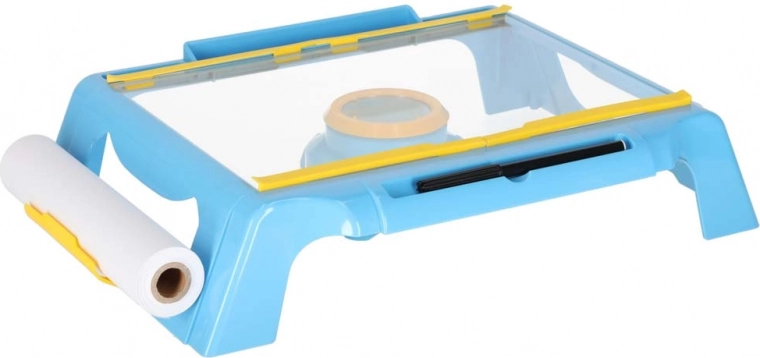 Bequemer Maltisch mit Papiervorschub