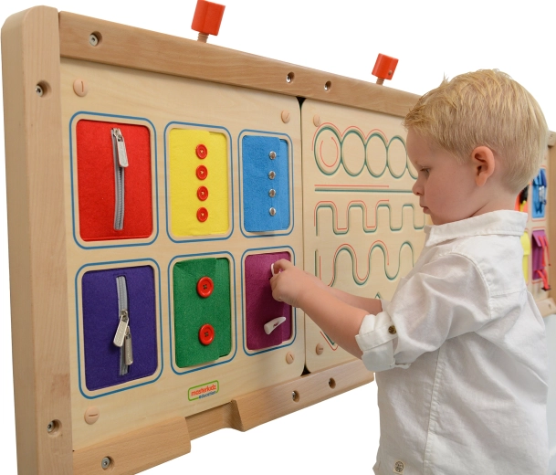 Wandmontierte Montessori-Tafel zum Schließen – Reißverschlüsse, Knöpfe und Druckknöpfe MASTERKIDZ