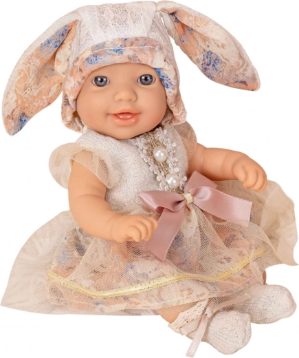 Woopie Babypuppe 24 cm im Kleidchen und Mützchen mit Hasenöhrchen
