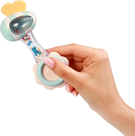 Sanftes Rasseln zur Sinnesstimulation