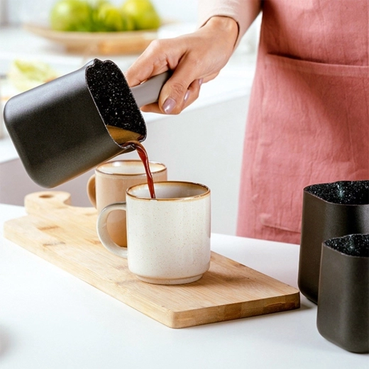 Bequemes und sauberes Ausgießen