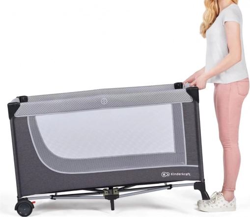 Schnelles Zusammenklappen und kompakte Maße