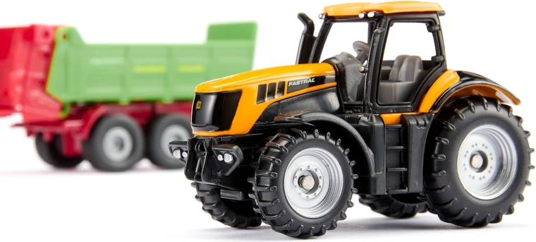 Realistische Details des JCB-Traktors