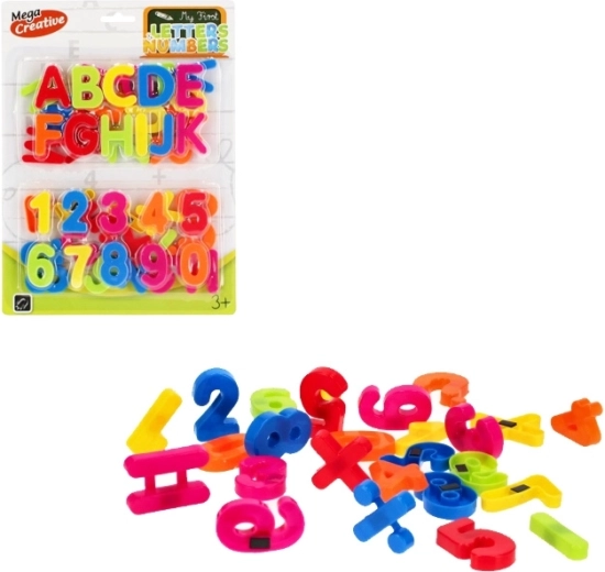 Magnetische Buchstaben und Zahlen für Kinder