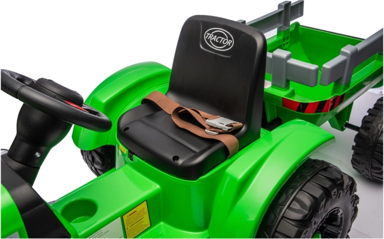 Große Geländereifen und sicherer Sitz