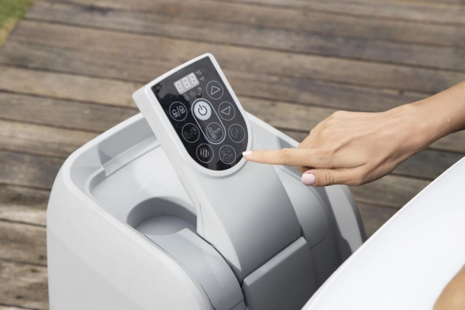 Intuitives Digitalpanel – Wärme, Massage und Filtration per Tastendruck