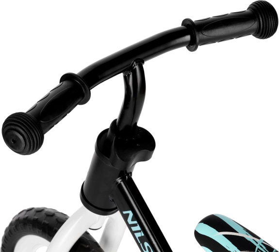 Wächst mit dem Kind: verstellbarer Sattel und Lenker