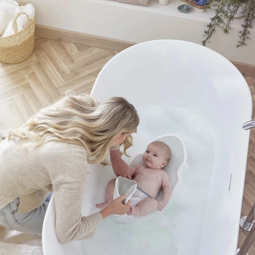 Ergonomische Stütze für ruhiges Baden