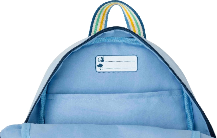 Namensschild innen und einfaches Schließen mit Reißverschluss
