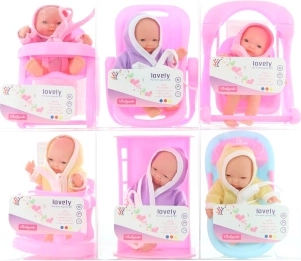 Baby mit Spielzubehör