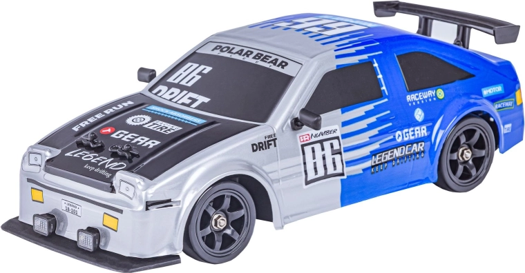 Effektvolles Driften dank 4WD und glatten Rädern