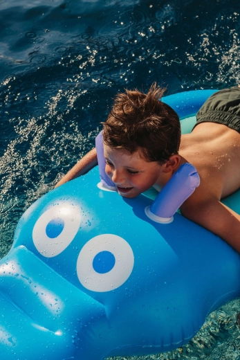 Verspielte Nilpferd-Form, die Kinder begeistert