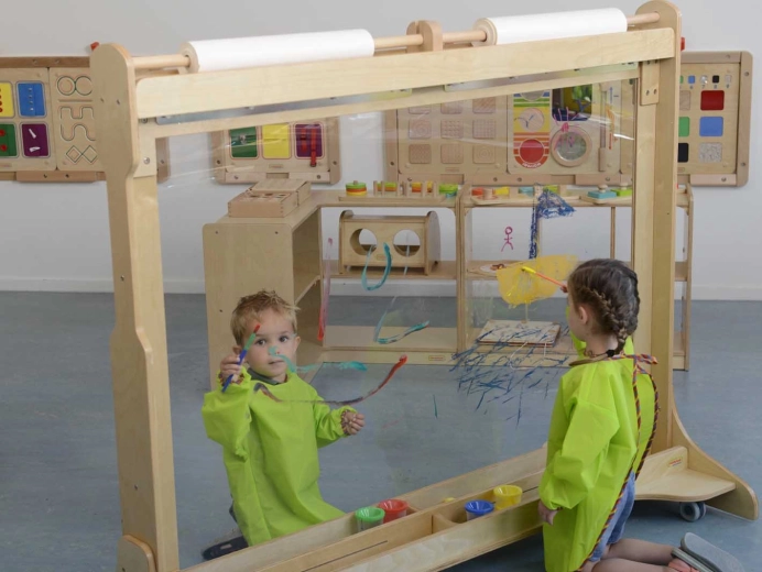 Mobile Holzkonstruktion für Kita und Zuhause