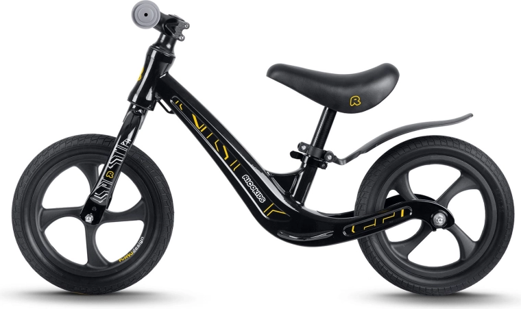 Wächst mit dem Kind: verstellbarer Sattel