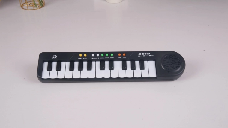 Elektronisches Kinderklavier MQ-2518