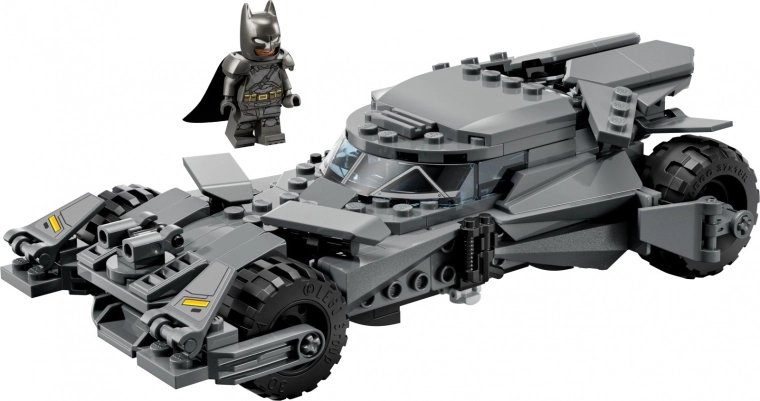 BATMAN-Minifigur in Rüstung und Jubiläumsdetails