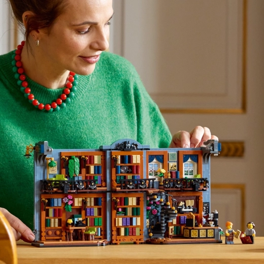 Bauen und Ausstellen für Erwachsene