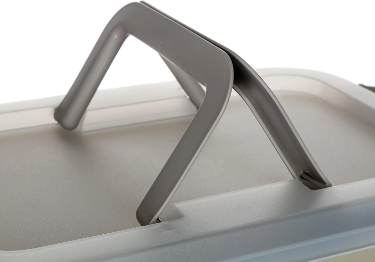 Bequemes Tragen dank klappbarem Griff