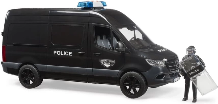 Realistische Details und Polizeibeschriftung