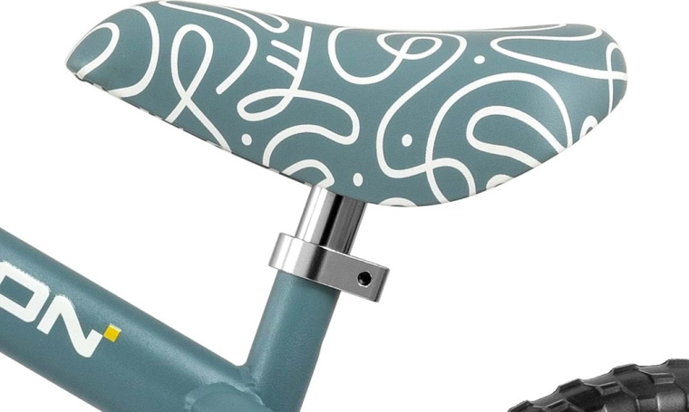 Wächst mit dem Kind: verstellbare Höhe