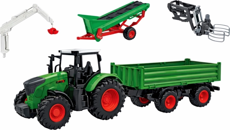 Traktor mit Anhänger und funktionsfähigem Förderband