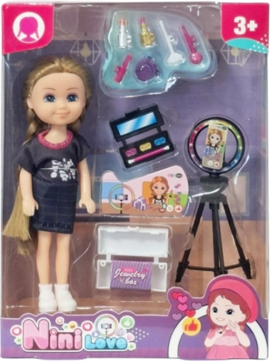 Puppe mit Kosmetik-Zubehör