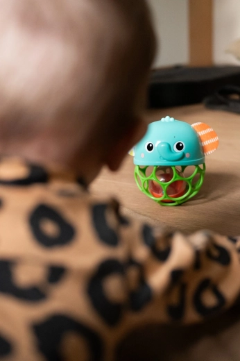 Lichter und Kichern für sensorischen Spielspaß