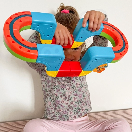 Einfacher Aufbau für kleine Baumeister