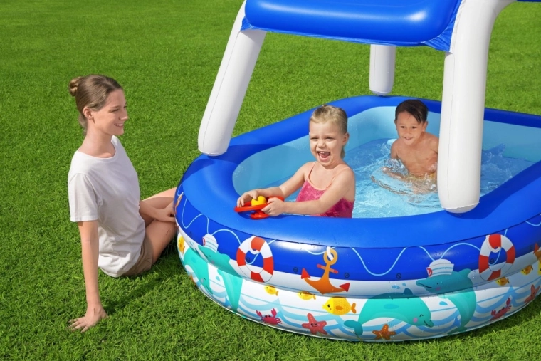 Maritimes Design für sommerlichen Spaß