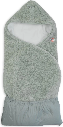 Wärmendes Teddy-Material und Kapuze mit Zugband