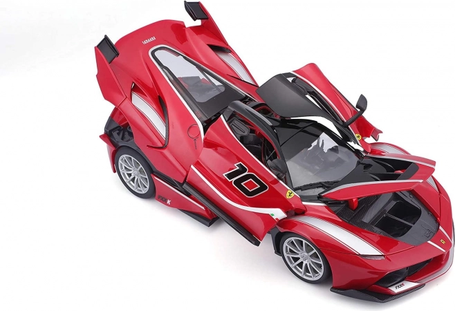 Premium-Ausführung im Maßstab 1:18