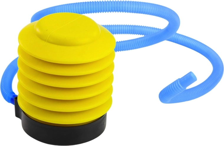 Einfaches Aufpumpen mit der Fußpumpe