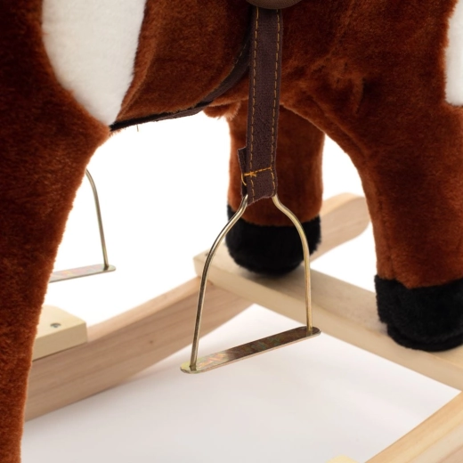 Bequemer Sattel und Metallsteigbügel