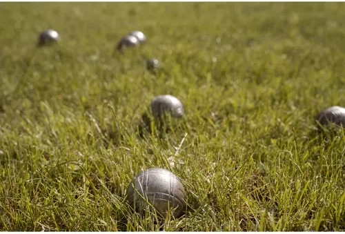 Outdoor-Spiel für Gras und feste Untergründe