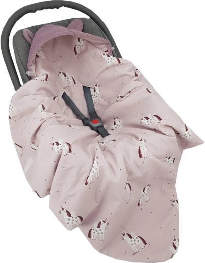 Sichere Befestigung im Autositz ohne Öffnen der Gurte