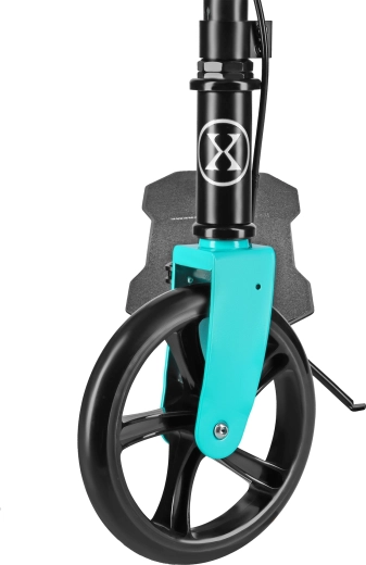 Geschmeidiges Fahrverhalten auf großen 200-mm-Rädern