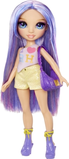Lange violette Haare für kreatives Styling
