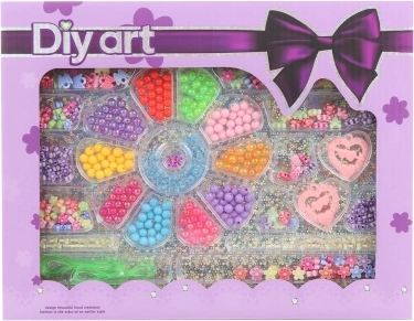 Perlen in einer Box – Kreativset zum Auffädeln für Kinder