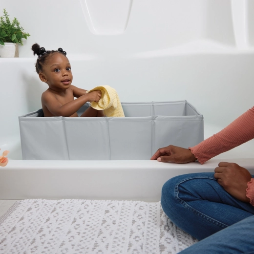 Komfortables Baden für heranwachsende Kinder