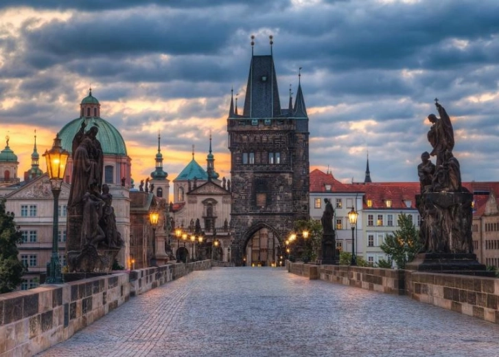 Puzzle Prag – Spaziergang über die Karlsbrücke 1000 Teile