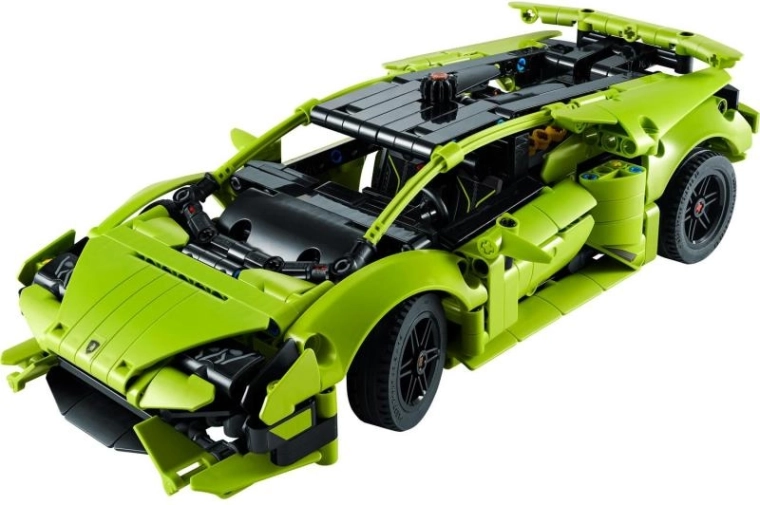 Realistischer V10-Motor und Lenkung