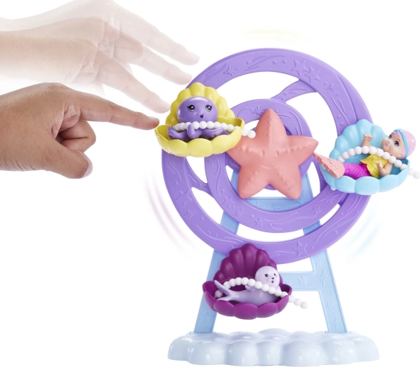 Drehendes Karussell mit Muschelsitzen