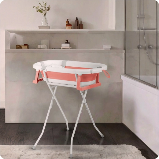 Stabiler klappbarer Ständer und Platzersparnis