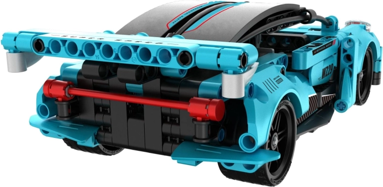 Realistische Details und Technic-Stil