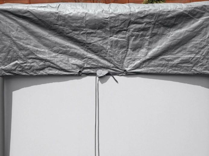 Windfeste Befestigung mit Kordelzug