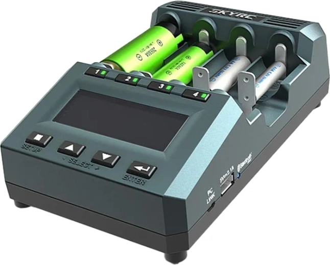 SkyRC MC3000 Ladegerät für AA- und AAA-Batterien